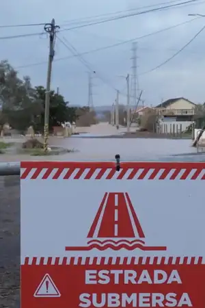 Vila Nova da Rainha, na Azambuja, afetada pelas cheias dos rios Alenquer e Ota